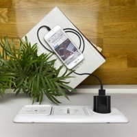 Mini carregador USB  Ipod Iphone 5V-1A Preto